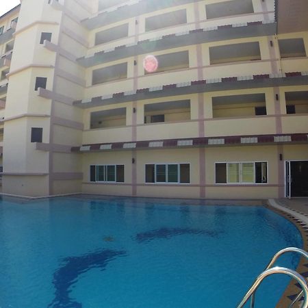 Oyo 523 Aa Pattaya Ville Buitenkant foto